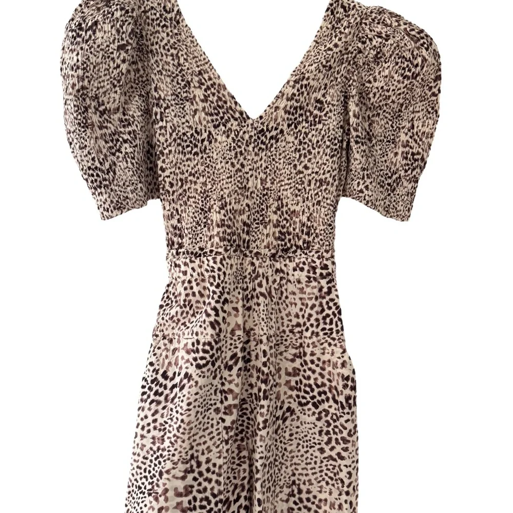 Sea Calla Women's Cheetah Print Smocked‎ Waist Jumpsuit Size 6 Animal Print